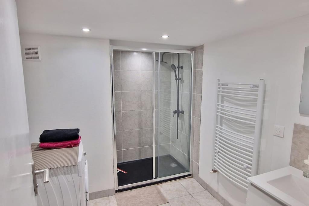 Maison Aurillac - 2 Chambres - Parking Gratuit Exterior photo